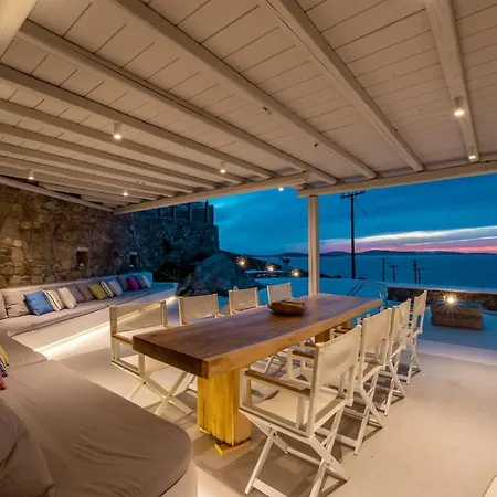 Amorous Luxury * Agios Ioannis Diakoftis